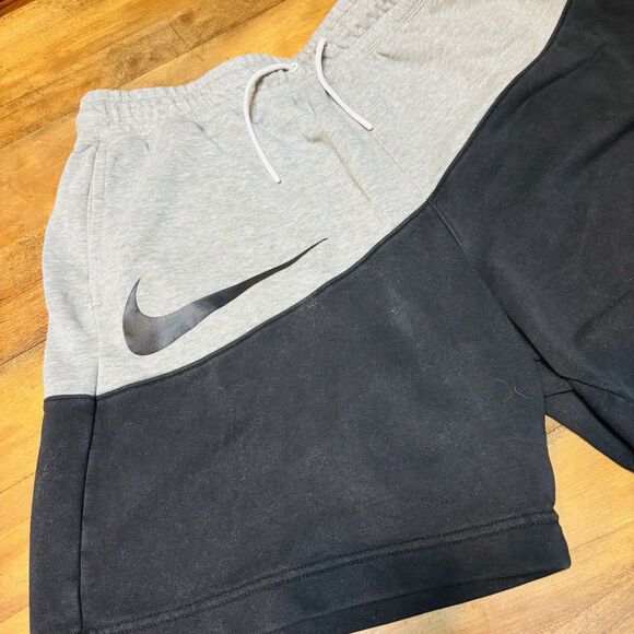 VTG Nike SWOOSH LOGO Cotton Sweat Shorts Black tag gray and black men's size L - Picture 3 of 11